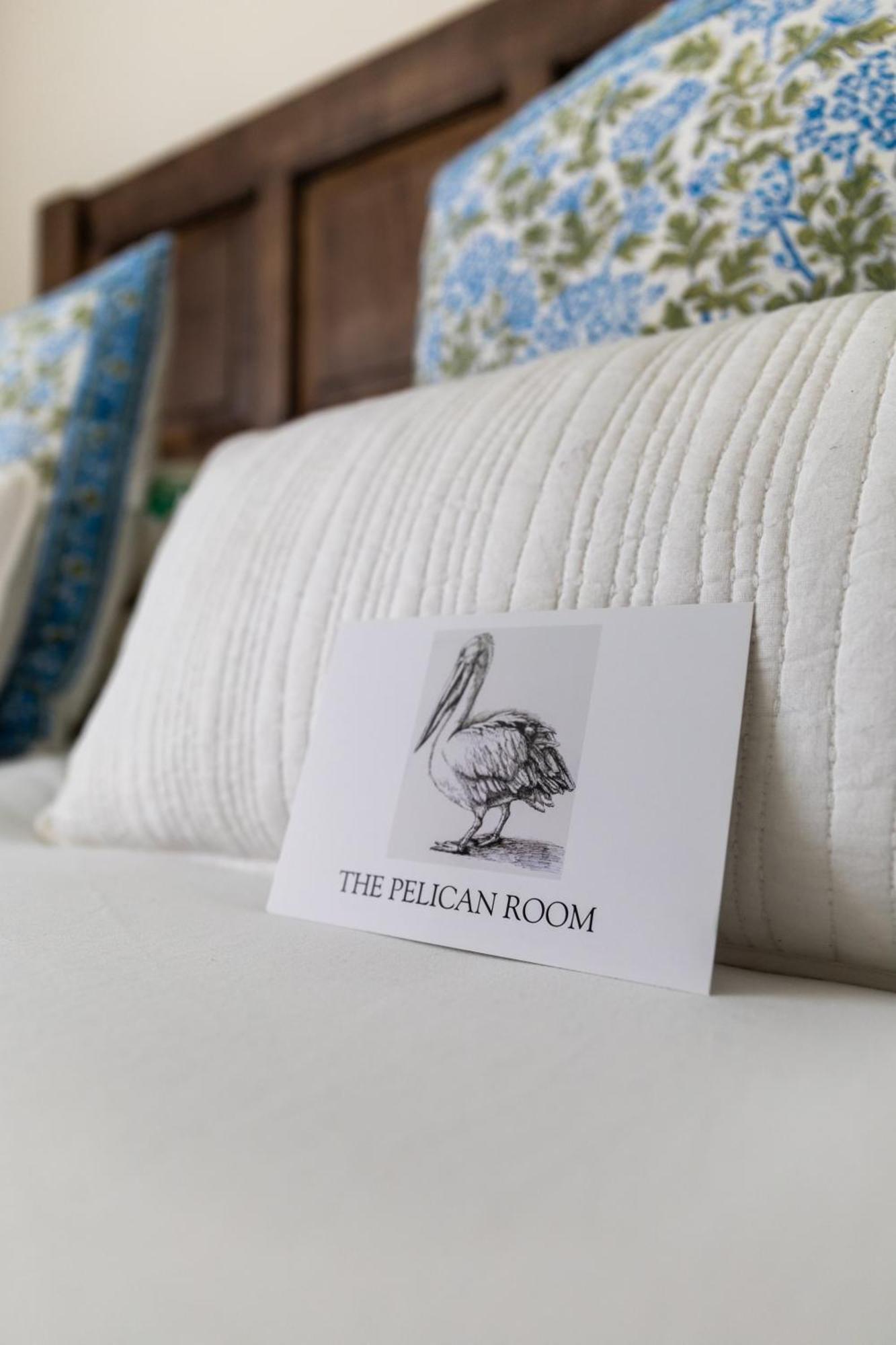The Pelican Room-converted Cart Near Airport * Horsham St Faith